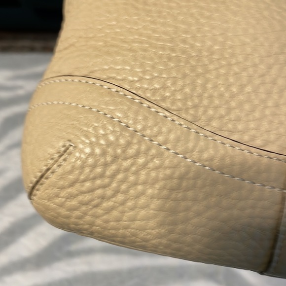 COACH tan and brown leather handbag. EUC - Picture 6 of 15